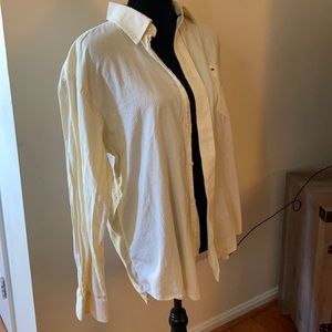 Men’s Tommy Hilifiger Button up size M